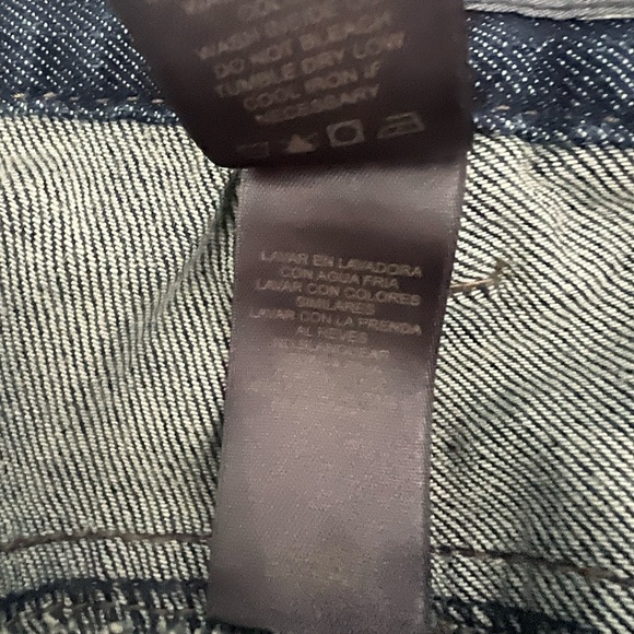 Liz Claiborne Woman’s Dark Blue Straight Jeans - Size 8 - Picture 4 of 16